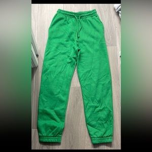 Green sweatpants from Zara